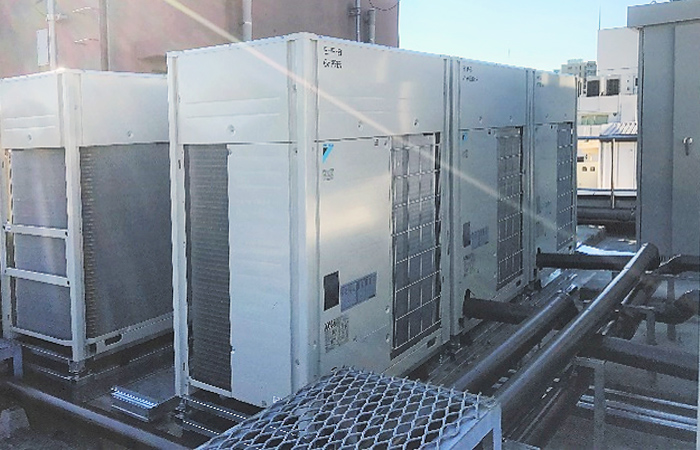 エアコン室外機①